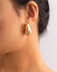 DROP EARRINGS