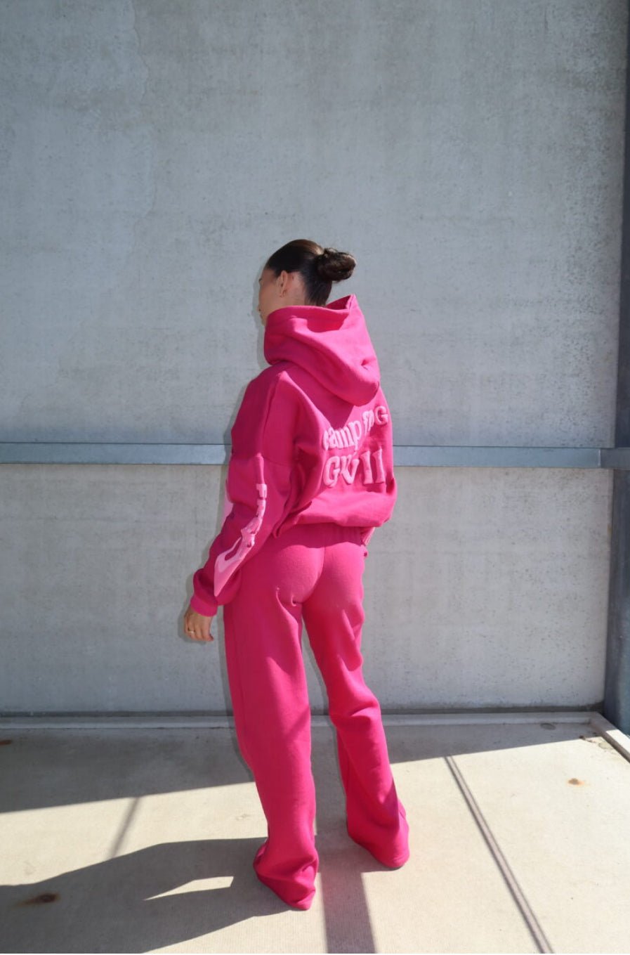 GHOST TRACKSUIT | PINK