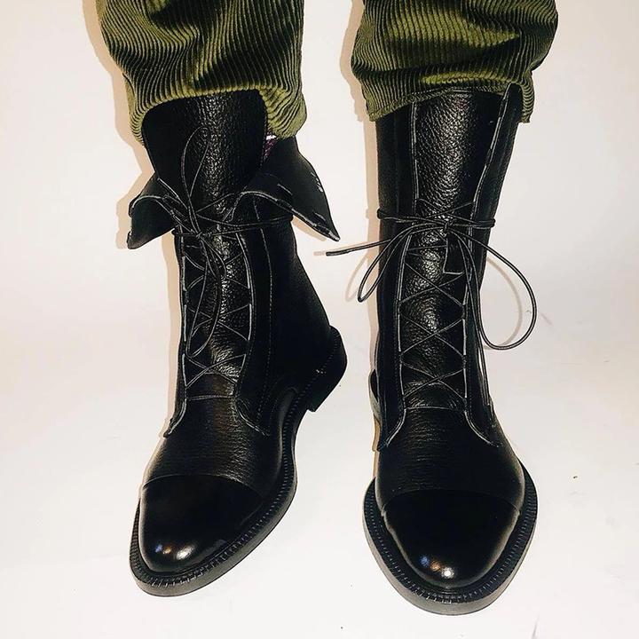 LIVIA | VINTAGE LACE-UP LEATHER BOOTS